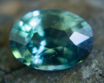 Natural Green Sapphire | Oval Cut | 0.92 Carat | 7x5 mm | Unheated | Peacock Sapphire Natural Blue Green Sapphire Jeweller