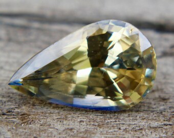 Natural Yellow Blue Sapphire | Pear Cut | 8.06x5.03 mm | Bi Colour Sapphire | Untreated Sapphire | Sapphire Rings | Engagement Rings