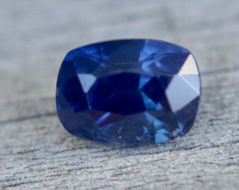 Natural Blue Sapphire | Cushion Cut | 1.49 Carat | 7.00x5.14 mm | Engagement Ring | Sapphire Ring | Bi Colour Sapphire Ring | Stones