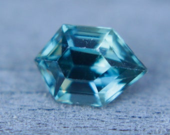 Natural Green Sapphire | Freeform Cut | 7.00x4.96 mm | 0.99 Carat | Loose Gemstones | Unmounted Stones | Unheated Sapphire | Engagement Ring