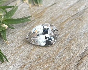 Natural Colourless Sapphire | Pear Cut | 7.32x5.01 mm | 1.05 Carat | Ceylon White Sapphire | Engagement Rings | Natural White Sapphire Rings