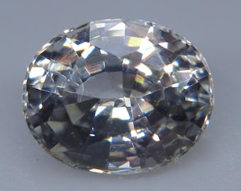 Ceylon Sapphire: 1.17 Carat Oval Cut Yellow Champagne Gemstone