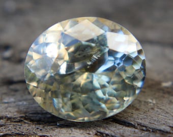 Loose Pale Yellow Sapphire | Natural Lite Yellow Sapphire | Oval Cut | 2.03 Carat | 8.27x7.12 mm | Untreated Unheated | Ceylon Sapphire