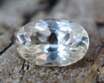 Natural Pale Yellow Sapphire | Oval Cut | 7.70x5.19 mm | 1.12 Carat | Unheated Untreated Stones | Loose Colourless Sapphire Rings