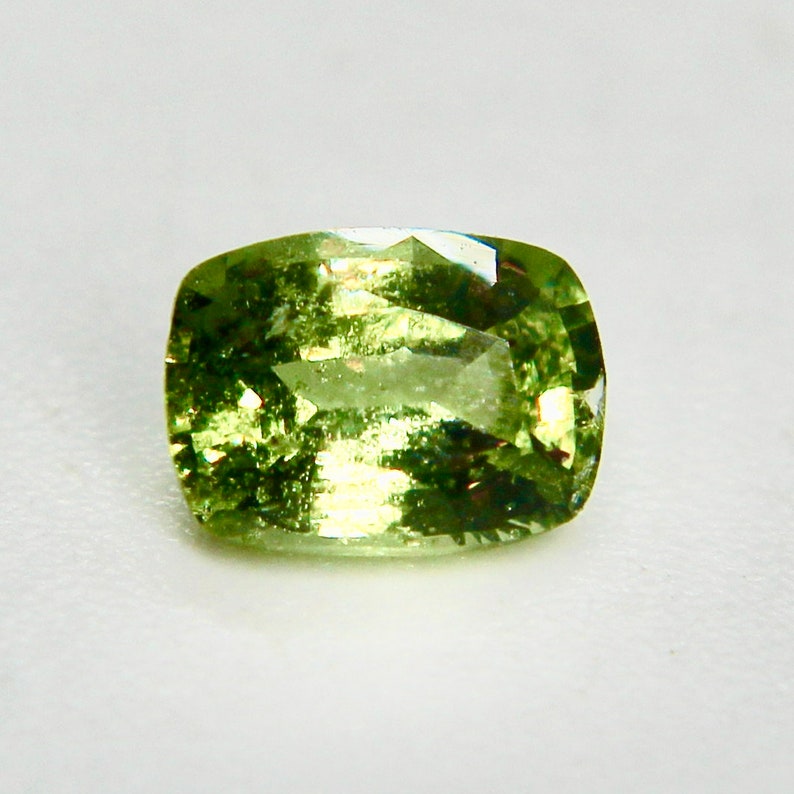 Cushion Cut Loose Gemstones 6.12x4.52 mm Engagement Rings 0.81 Carat Jewellery Loose Sapphire Natural Green Sapphire