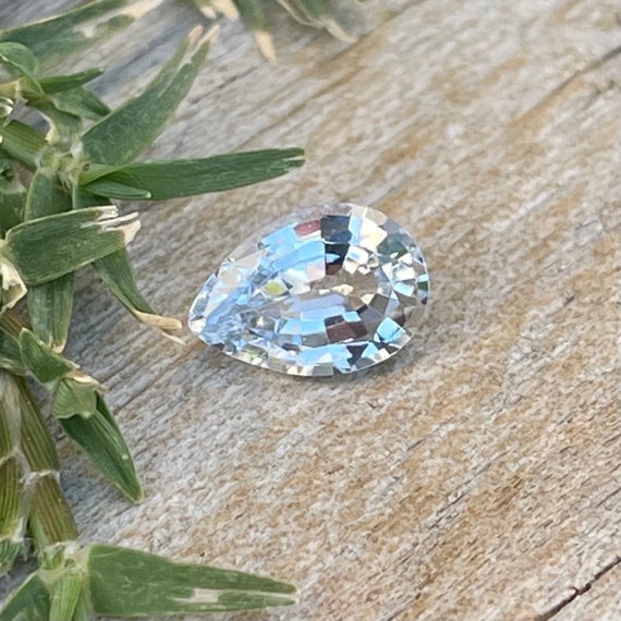 Colourless sapphire deals