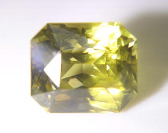 Natural Color Changing Alexandrite 2.59ct Emerald Cut Ceylon Loose Gemstone, Rare VS Clarity June Birthstone for Engagement Ring Jewelry
