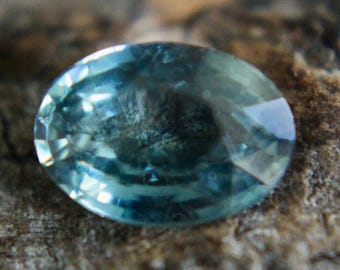 Natural Green Sapphire |  Oval Cut | 7x5 mm |  1.03 Carat | Engagement Rings | Sapphire Rings | Gemstones Jewellery | Parti SapphireGemstone