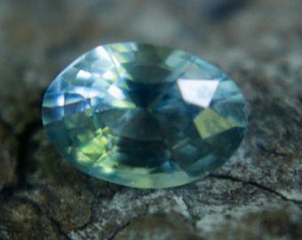 Parti Sapphire | Natural Green Sapphire | Oval Cut | 0.88 Carat |  7x5 mm | Sapphire Ring | Engagement Ring | Sapphire Rings