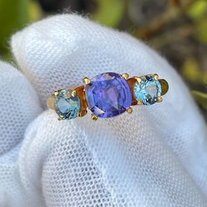 18k Gold Ring With Natural Lavender Purple Sapphire and Green Sapphires  | 4.5 US | Sapphire Ring | Trinity Ring | Trilogy Rings