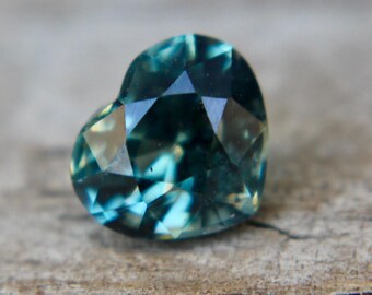 Natural Green Sapphire | Heart Shaped | 0.90 Carat | 6.06x5.12 mm | Engagement Ring | Wedding Band | Sapphire Ring | Gem and Jewellery