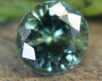 Natural Green Sapphire | 5.30 mm | Loose | Unset | Unheated | SAPPHIRE | Gift Idea | Engagement Ring | Sapphire Ring