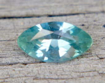 Natural Green Sapphire (Loose) — Ceylon Origin • Unheated • VS Eye-Clean
