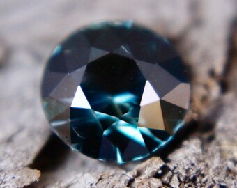 Natural Teal Sapphire | Round Cut | 1.85 Carat |  7.50 mm | Blue Green Sapphire Ring | Engagement Ring | Earth Mined Sapphire Ring