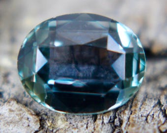 Natural Greyish Green Sapphire | Oval Cut |  7.67x6.10 mm | 1.46 Carat | Unheated Untreated Sapphire | Engagement Ring | Natural Stones
