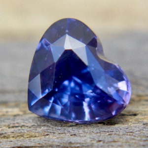 Ceylon Sapphire: 1.22 Carat Heart Cut, Blue Purple Colour Change