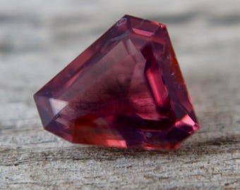 Natural Pink Spinel | Freeform Cut | 1.60 Carat | 8.20x6.00 mm | LOOSE SPINEL | Natural Pink Spinel Ring | Engagement Ring | Spinel Ring