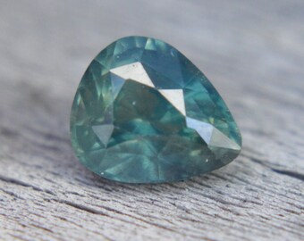 Natural Green Sapphire | Pear Cut | 1.06  Carat | 6.47x5.31 mm | Eye Clean | Natural Earth Mined Gemstones For Jewellery Making Projects |