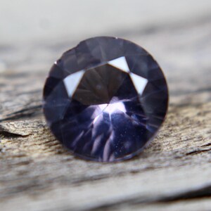 Natural Purple Spinel: 1 Carat Round Cut Untreated Gemstone (6.70 mm)