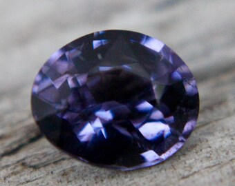Natural Purple Spinel | Oval Cut | 8.07x6.77  mm | 1.81 Carat | Sapphire Rings | Unheated | Engagement Rings | Jewellery Making