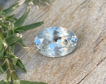 Loose White Sapphire | Oval Cut | 1.89 Carat | 8.94mm | Eye Clean | Untreated | Ceylon Sapphire