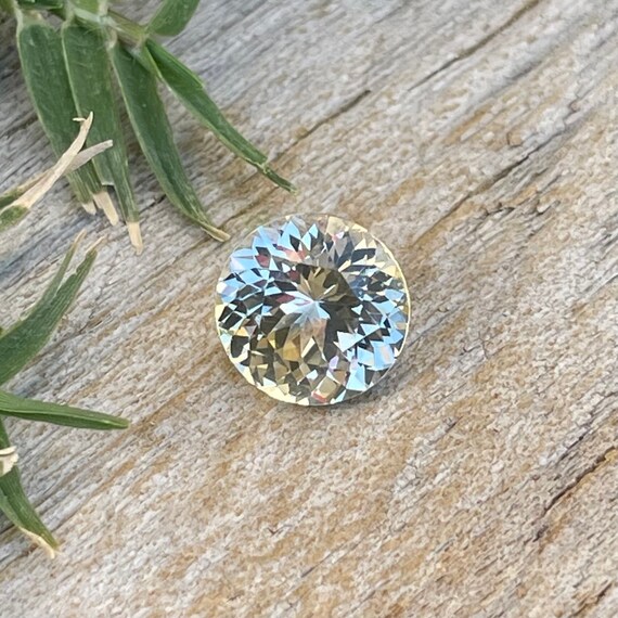 Pale yellow sapphire discount