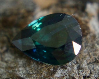 Natural Blue Green Sapphire | Pear Cut  | 8x6 mm | 1.33 Carat | Sapphire | Loose BiColoured Sapphire | Engagement Rings | Jewellery Settings