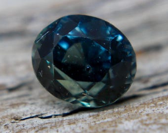 Natural Green Sapphire | Oval Cut | 1.04 Carat | 5.50x4.72 mm | Unheated Gemstones | LOOSE GEMSTONES | Jewellery Designs | Ring Settings