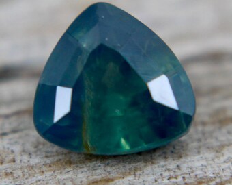 Natural Green Sapphire | Trillion Cut | 5.60x5.50 mm |  0.98 Carat | Unheated | Untreated | Parti Sapphire Rings  | Loose Gemstones