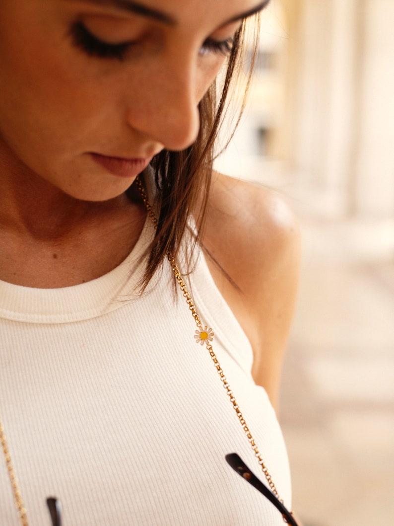 Glasses Chain Gold | Sunglass Strap in gold with Daisy charms | Sunglasses Chains image 7