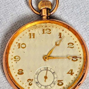 Gents 1928 Swiss Art Deco 9ct Gold cal. 18.220 15J Pocket Watch