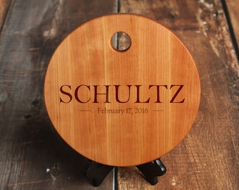 Round Custom Cutting Board Made from Cherry Wood with Hole for Hanging, Personalized Cutting Board, Cheese Board Serving Tray