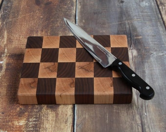 Checkered Wood End Grain Cutting Board - Walnut and Ambrosia Maple Checkered Cutting Board - Endgrain Cuttingboard - Butcher Block
