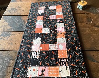 Patchwork Table Runner / Handmade Decor / Purrs and Boos Halloween Fabric
