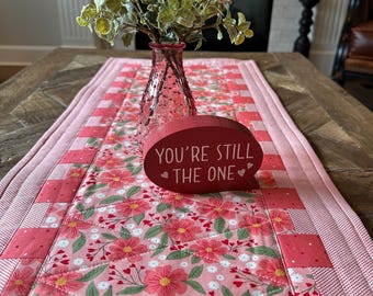 Dot-Dash-Dot Table Runner / 14" x 44"