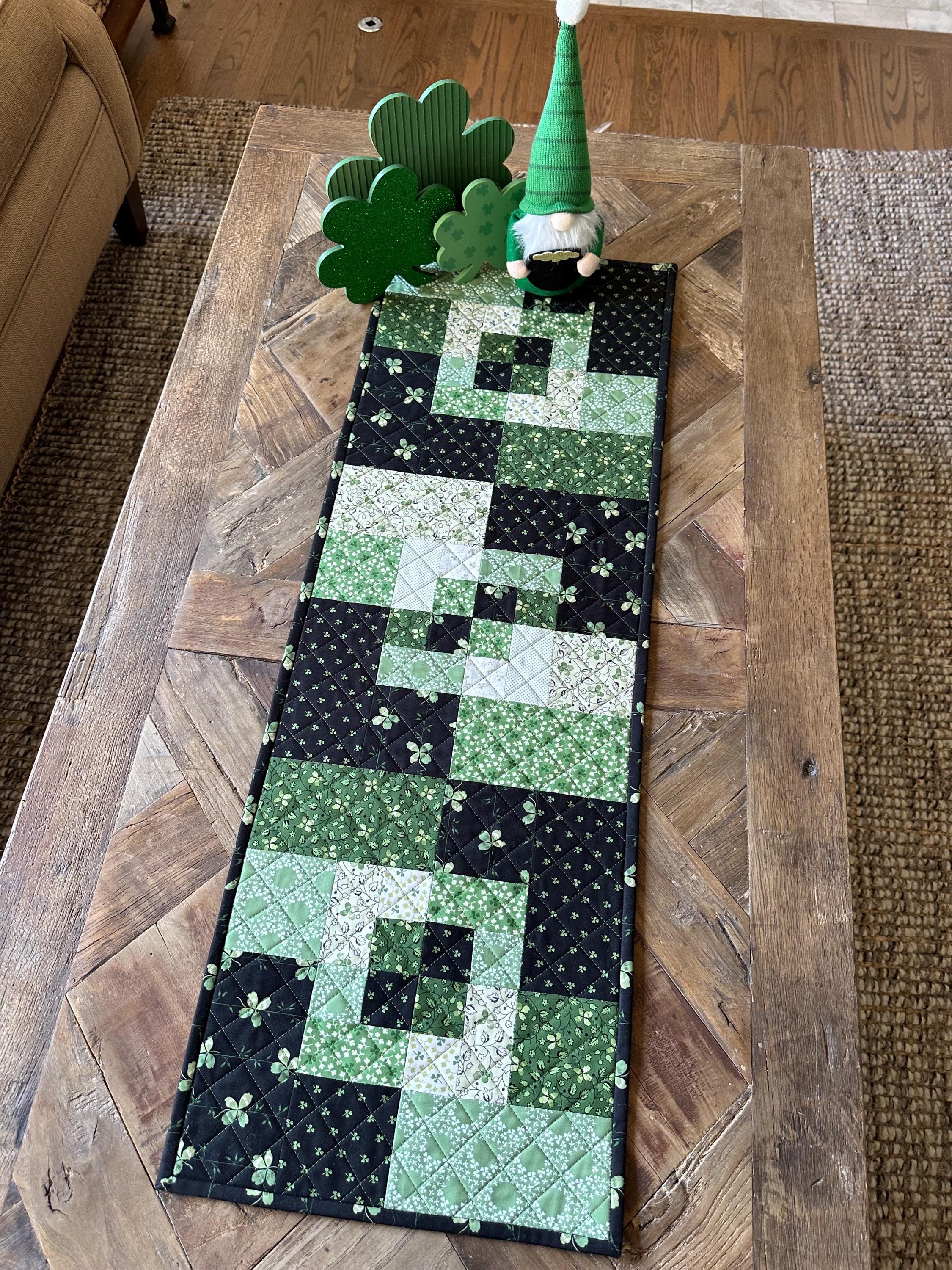 Quartered Log Cabin Table Runner PDF Pattern - Etsy