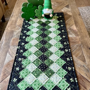 Modello PDF per runner da tavolo galleggiante "Nonna"