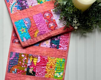 Patchwork Table Runner / Handmade Decor / Anna Maria Plus Grunge