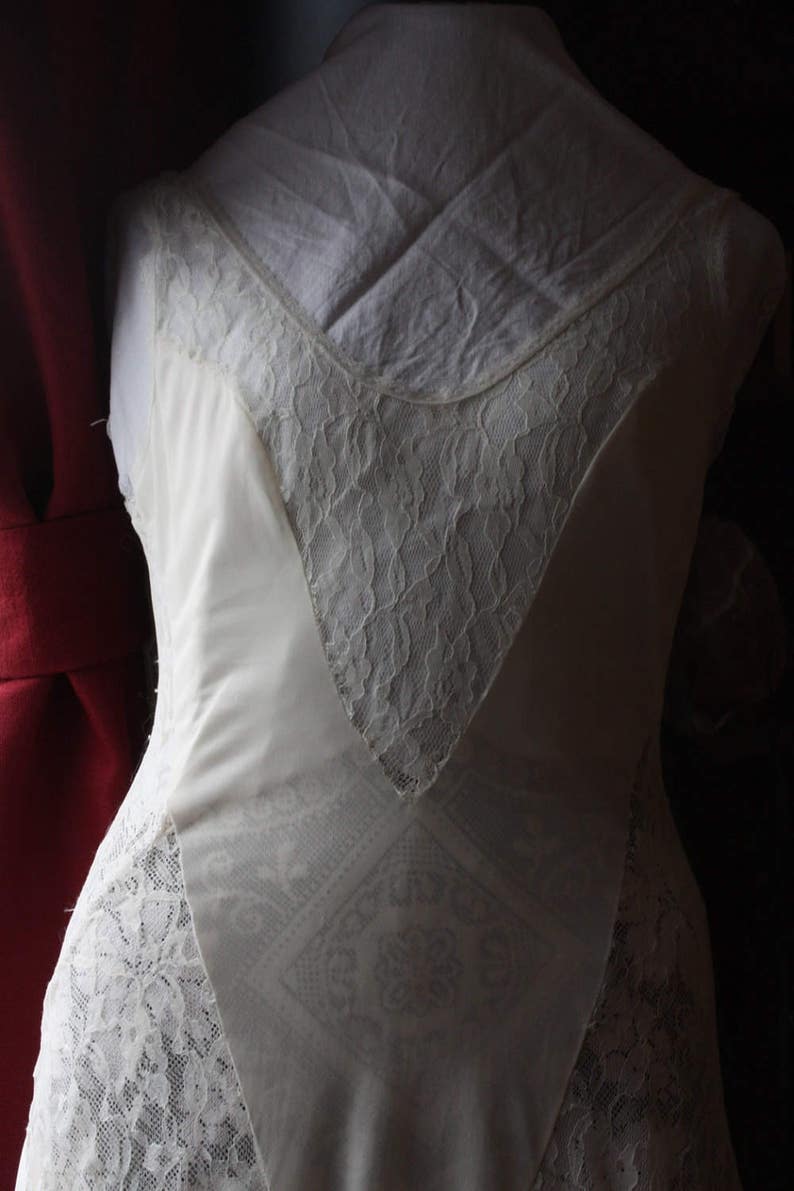 Ivory Nightgown New Vintage 1970s Glamorous Ivory /'Tapestry/' Petra Fashions Nightgown
