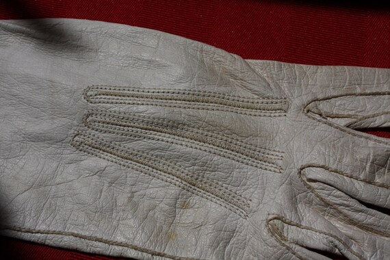 Edwardian Summer Gloves: Antique Ivory Kid Evenin… - image 3