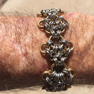 Handmade Japanese wolfs paw bracelet, Japanese weave, Chainmaille bracelet