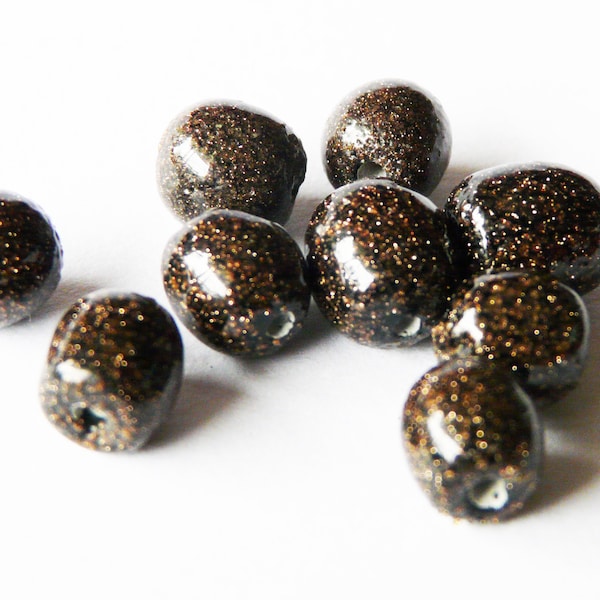 Lot de 10 perles verre noires paillettes or, verre filé scintillant, 10 mm, noir irisé or, brillantes, fait main, artisanal, galaxie,  Noël