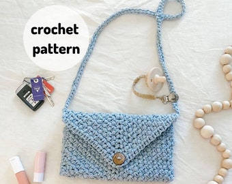 Crochet Purse PATTERN // Rosebud Crossbody Clutch