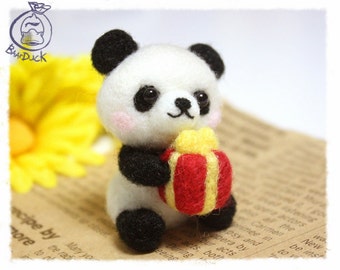 Panda with present, DIY felting Kit. Felt Craft for beginners. Create your own handmade cute animal all tools included. Great christmas Gift