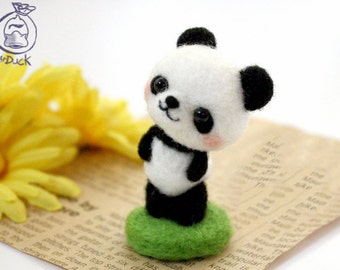 Panda beginner DIY felting Kit, Wool Felt Needle Craft, handmade animal, feltingwork novice cute gift new white felted art handcraft set