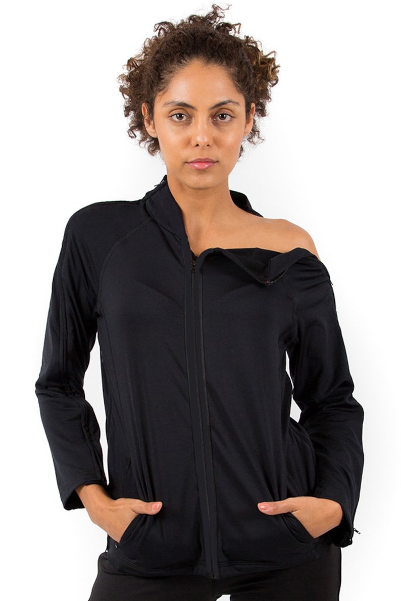 Post Op Mastectomy Recovery Jacket With Inner Pockets and Loops for
