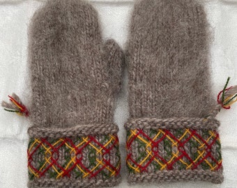 Exclusive handknitted mittens