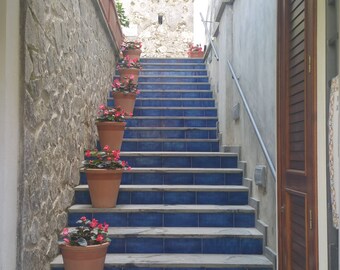 Impresión de la Costa Amalfitana, Italia, regalo de Italia, fotografía artística, decoración de pared para el hogar, regalo de fotografía, arte mural, regalo artístico, escaleras azules, decoración azul