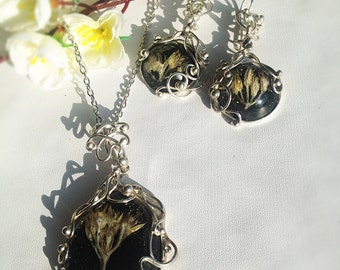 Bohemian silver 925 set. Black pendant and earrings with real flower. Jewelry resin. Handmade jewelry. Sterling silver. Real flower necklace