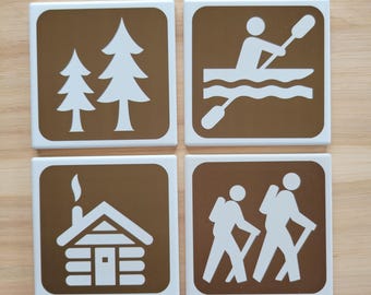 Dessous de verre en céramique personnalisés avec icônes de parcs nationaux, coffret cadeau randonnée, décoration camping, décoration chalet, dessous de verre personnalisés